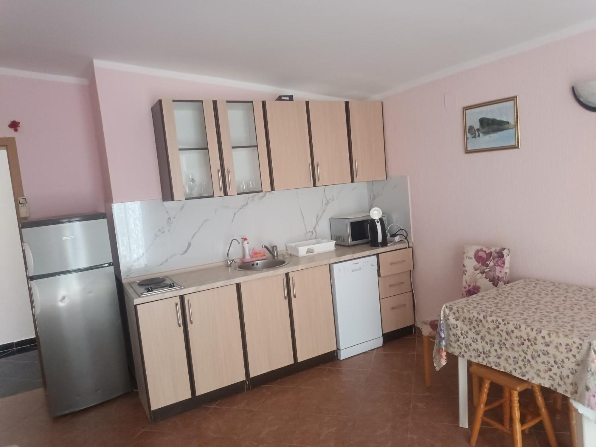 Apartments Svetlana 尤塔哈 外观 照片